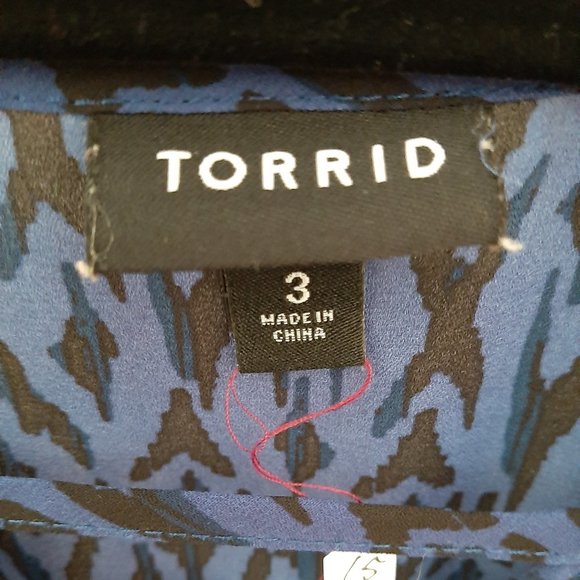 Geometric Torrid Top - Picture 4 of 4